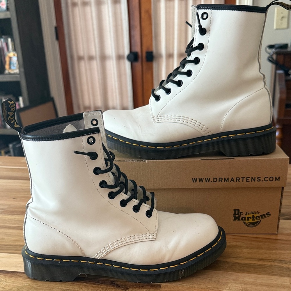 Dr.Martens 1460 womens white asst.sizes LB - Picture 1 of 3